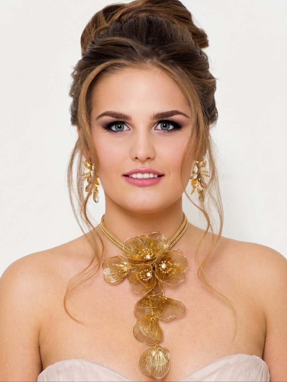✨️▪️Atterri ▪️ Elegant Floral gold Tone Blossom Cascading 11 in Choker Necklace